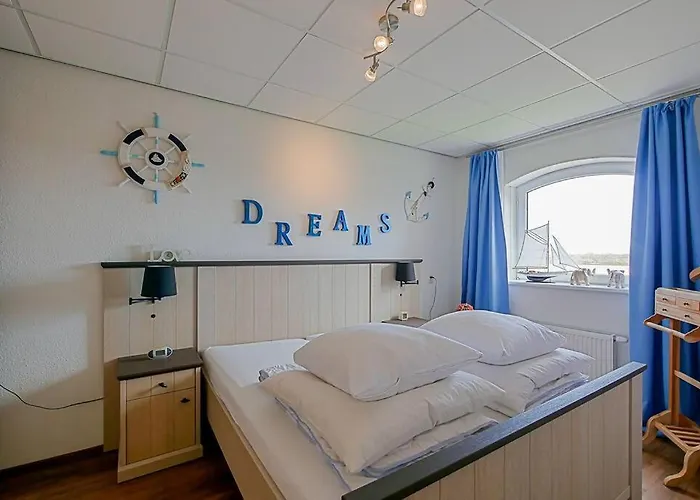 Celina - Juliana Aan Zee Daire *